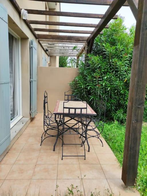 Apartament La Provencale Saint-Saturnin-lès-Avignon Zewnętrze zdjęcie